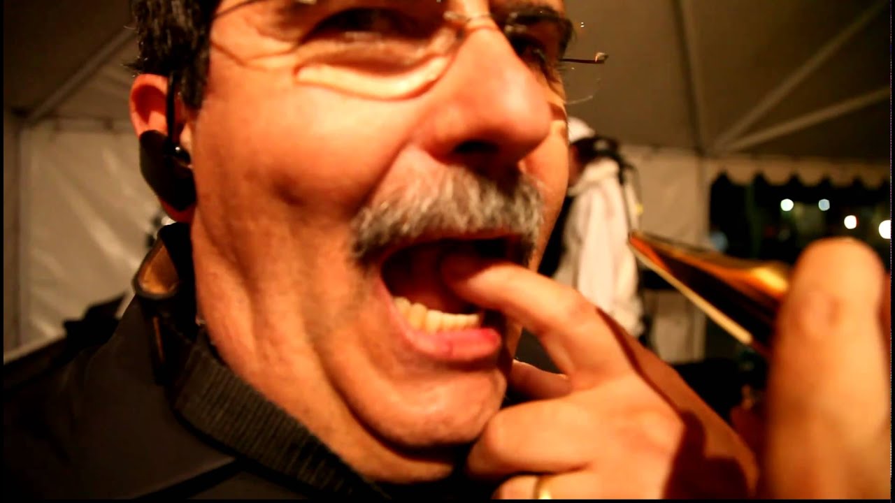 How to slap tongue