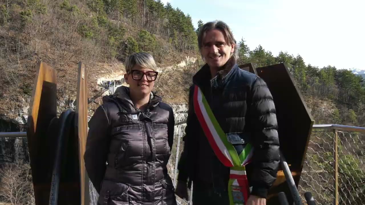 Monte di Mezzocorona, ecco il ponte sospeso a 130 metri d'altezza. Le immagini a prova di vertigini