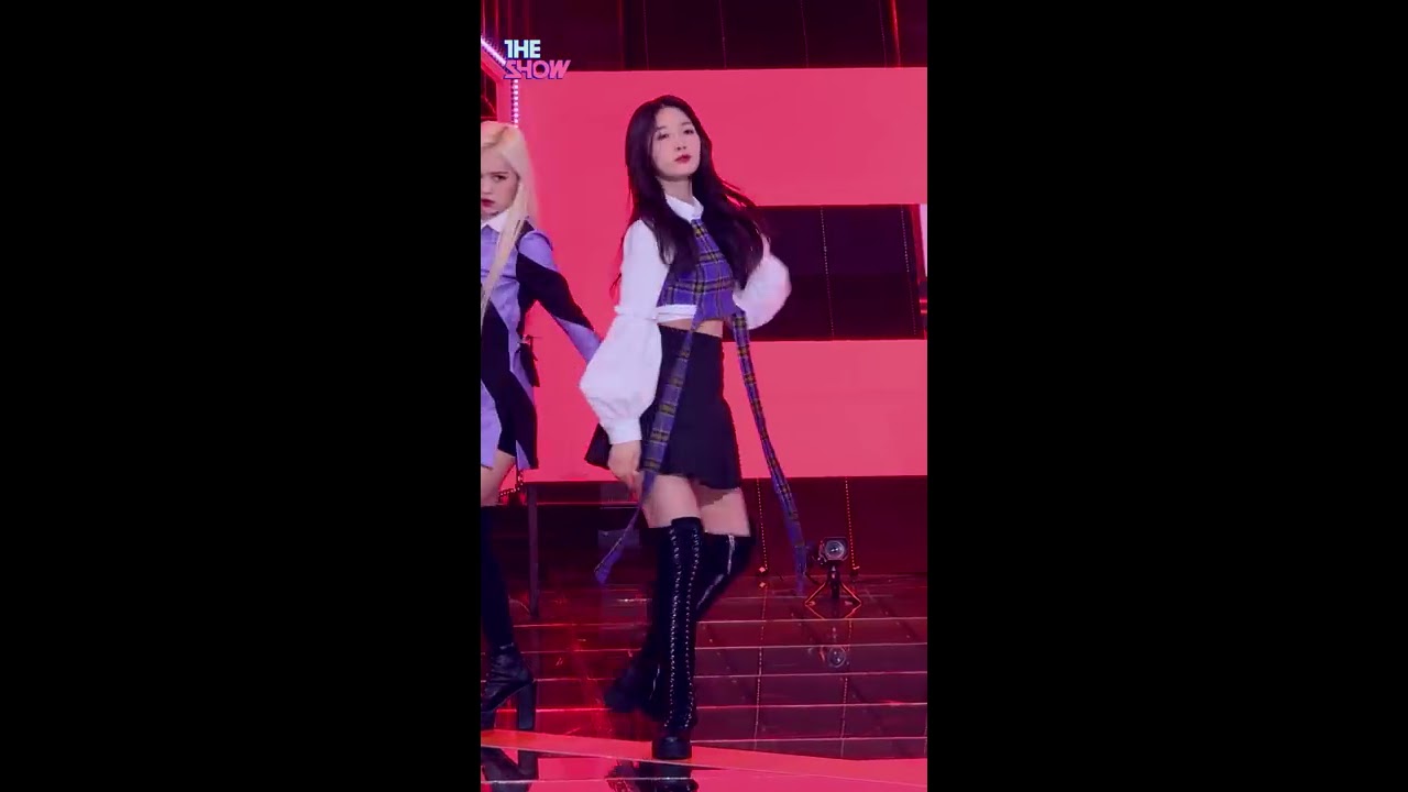 EVERGLOW, Bon Bon Chocolat SIHYEON Focus [THE SHOW 190326]