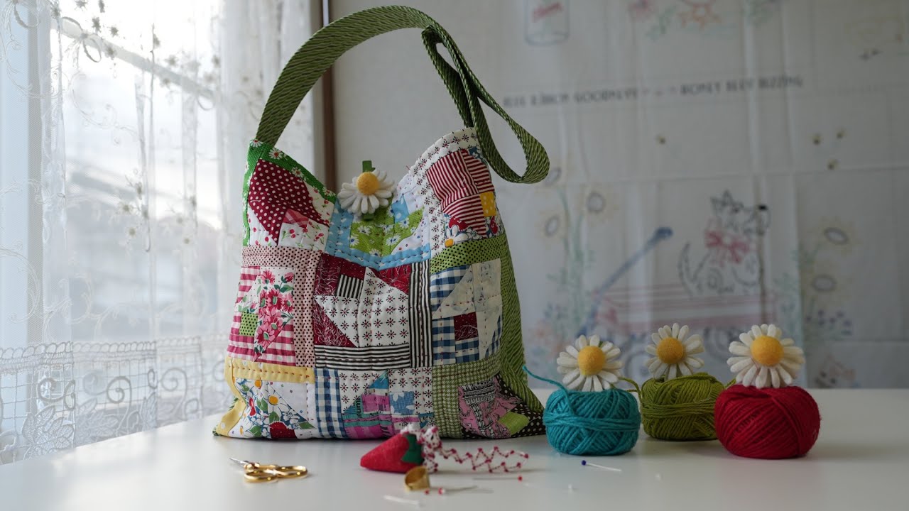 お花のパターンのかばん/size30cmx30cmx10cm//flower pattern bag