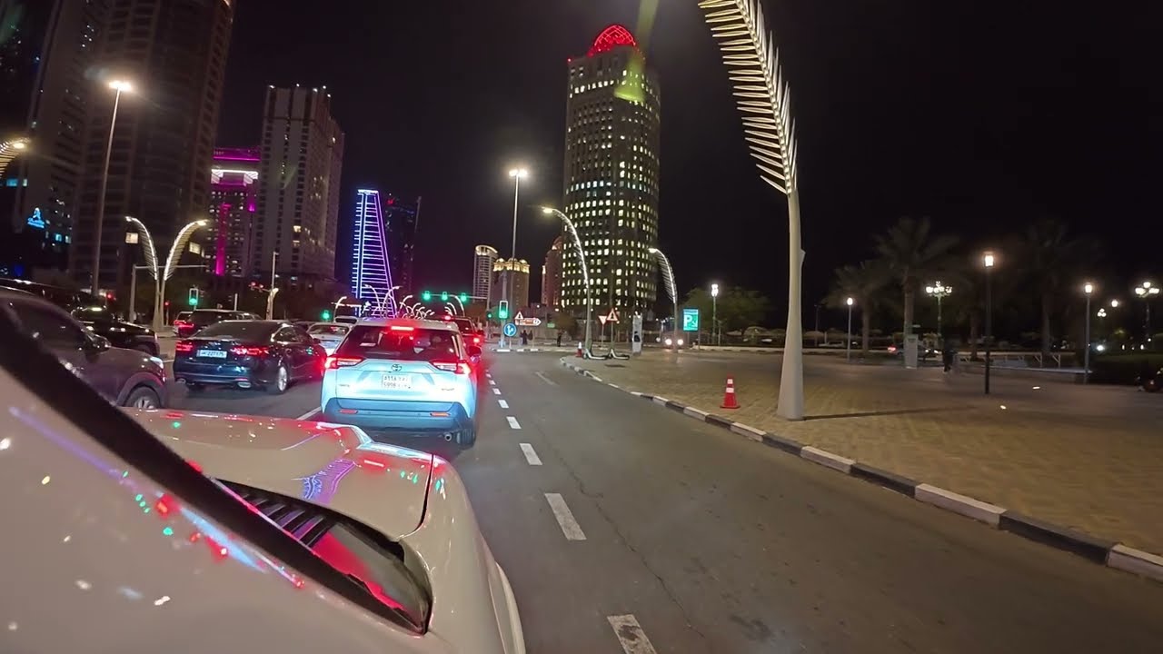 جولة في شوارع قطر