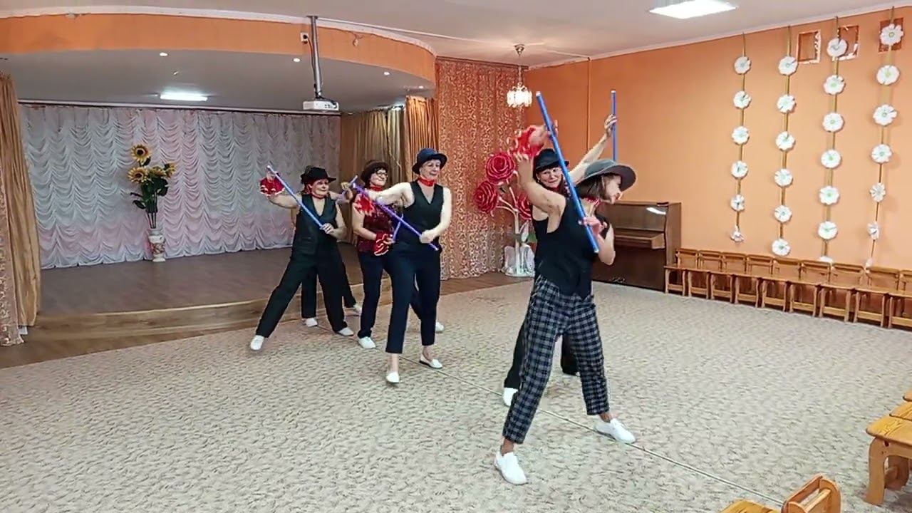 Танок вихователів на Професійне свято Дошкільників (авторська розробка)
