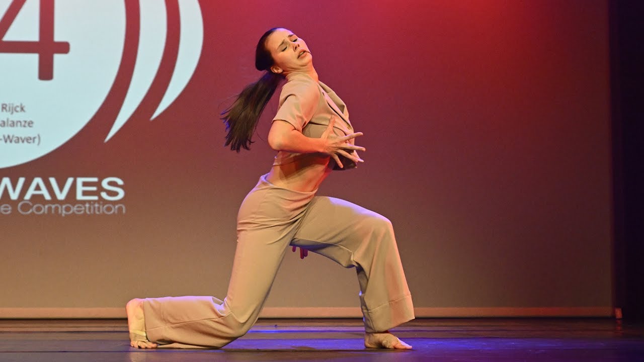24-25 Qualifier 22 BE - Jasmine De Rijck (Dansschool Balanze) // Surrender by Drehz