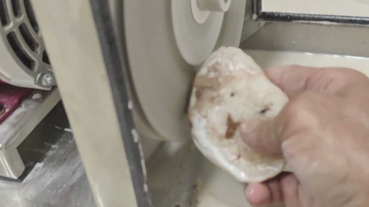 Scolecite: A brittle zeolite difficult to shape or ploish: Empty mind, Devils workshop