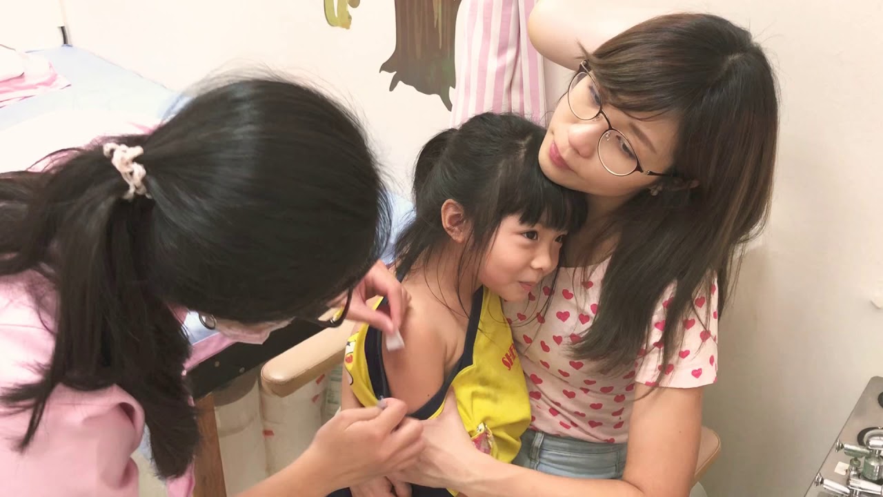 [國語國詠] 全新流感疫苗姐弟注射時間 | 打針不哭系列_5y10m 2y5m
