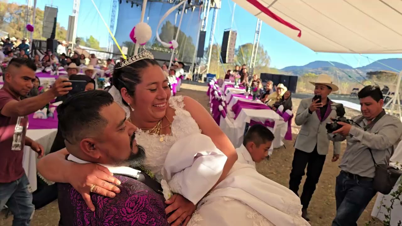 Entrada de Los Novios