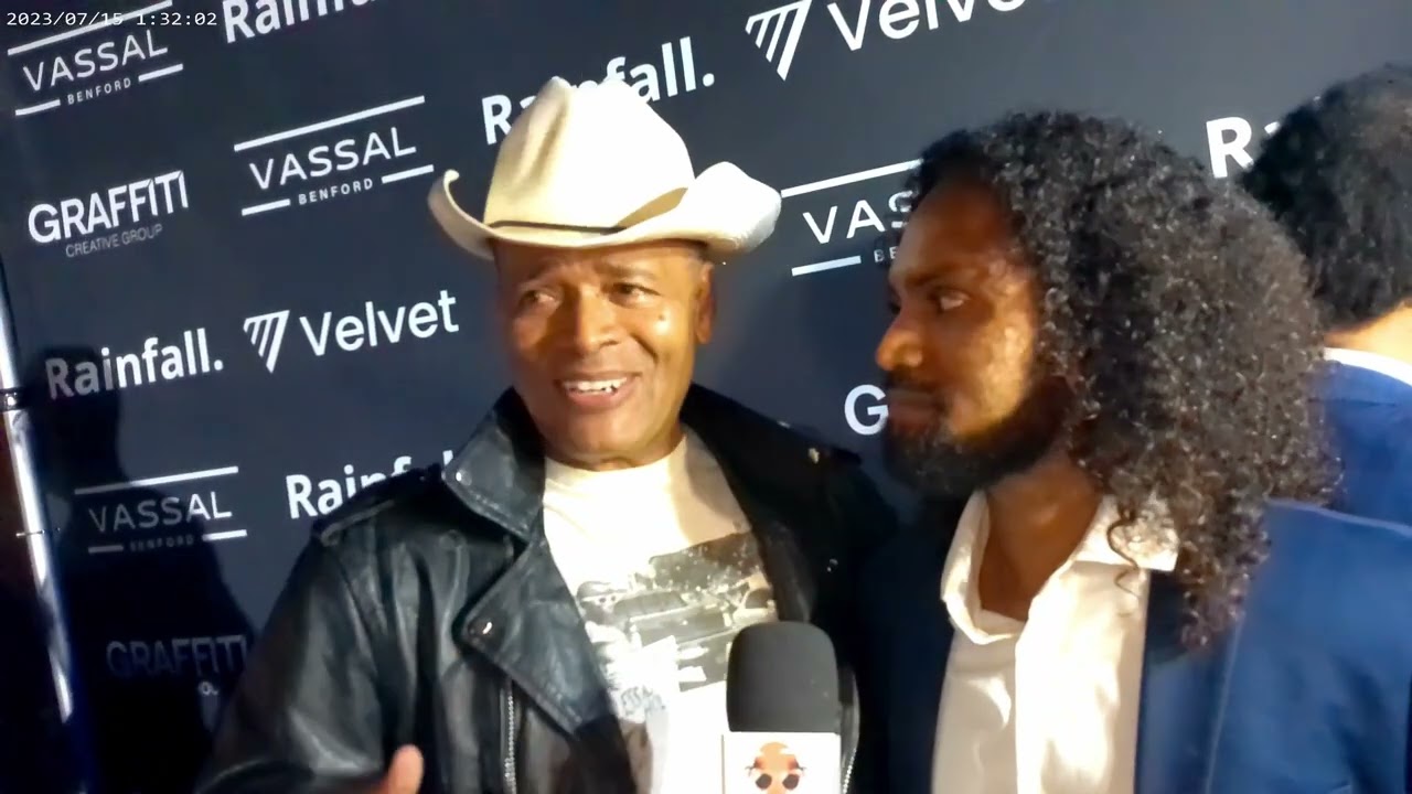 Lucille Hits the Beach! Hollywood Toasts B.B. King's 100th Birthday in Style