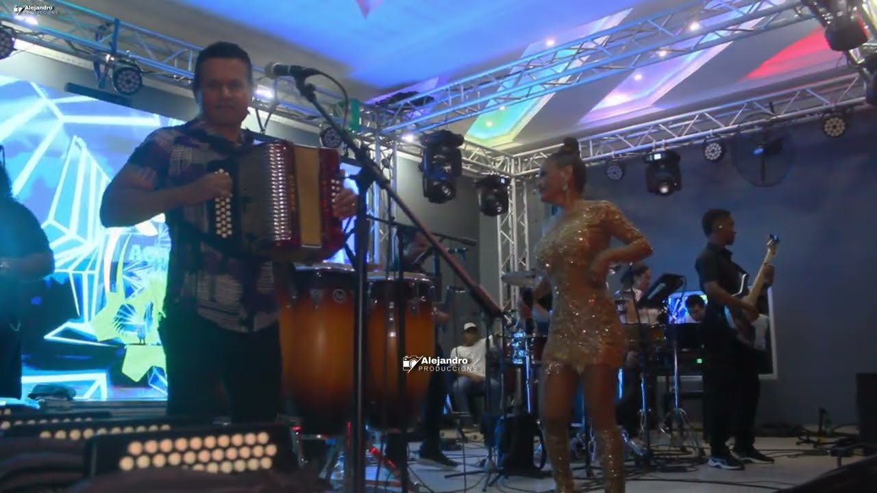 TENTACIONES Y ESO ES PROBLEMA MIO EN VIVO SAMY Y SANDRA SANDOVAL EN EL TURICENTRO TRES ESTRELLAS