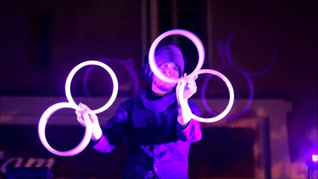 Lindzee Poi