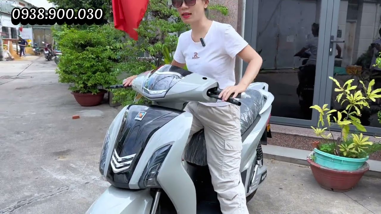 Chi tiết Xe SH điện chính hãng BF lên Pin di chuyển lên đến 200km/1 lần sạc chạy Ngon Sang Trọng