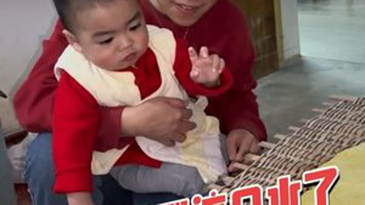 婆婆做客家特产，软软糯糯真好吃，1岁多的萌娃忍不住的流口水 #分享家乡美食 #我的乡村生活 #手工美食 #萌娃 #人类幼崽