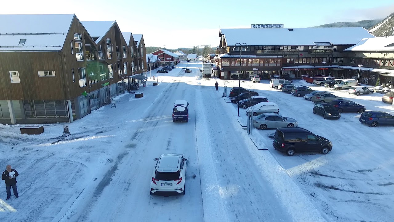 Årets første snø i Evje sentrum!