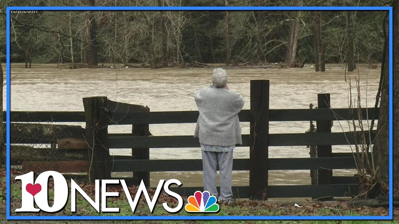Campbell Co. neighborhood comes together amid Sunday flooding