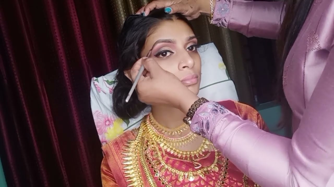 Studio : Vijichandran bridal studio & Academy, Thrissurall us at : 9567108233