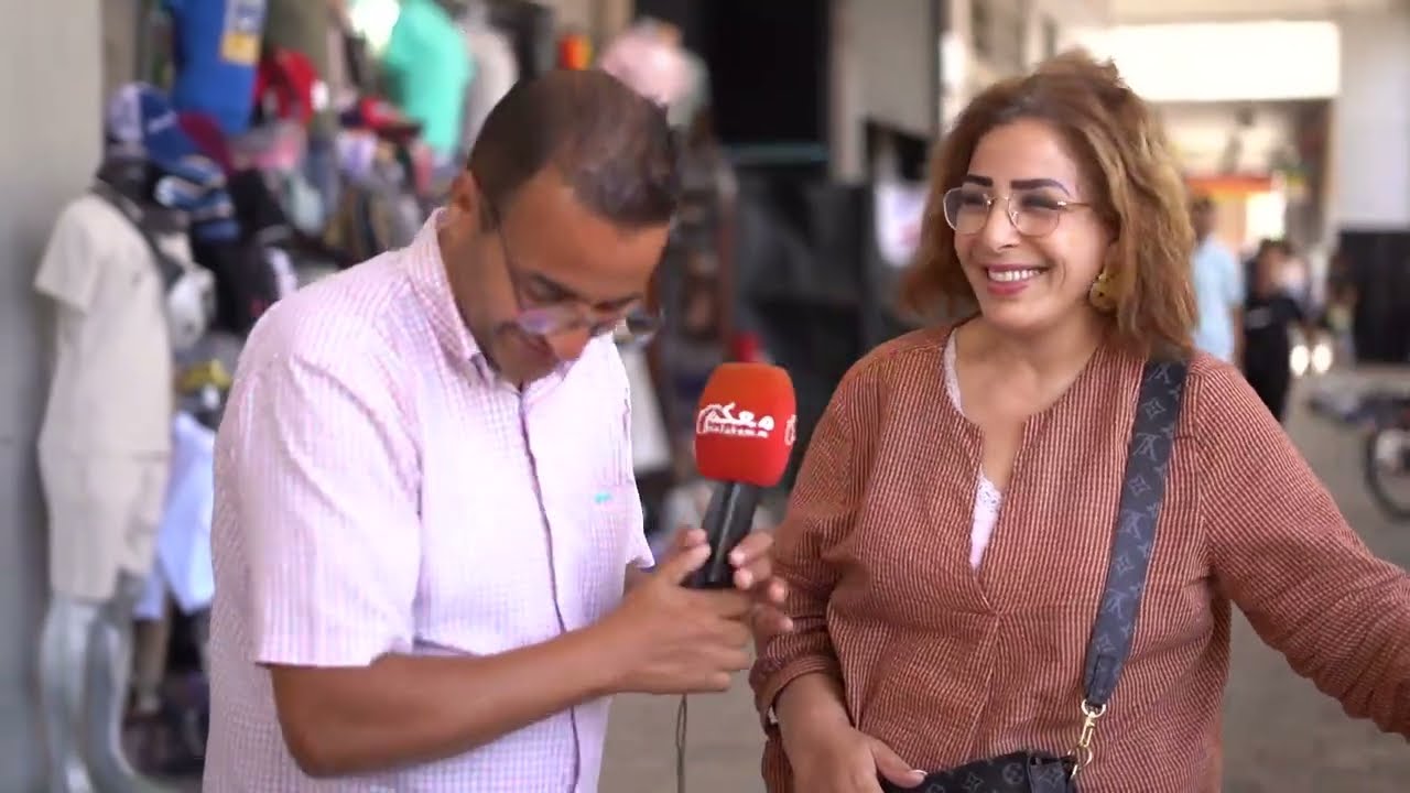 سولها.. انتي مِيمَّة وباقا بلا زواج وماعجبهاش الحال 😱 😱 عايشا في إيطاليا وباغا تتزوج