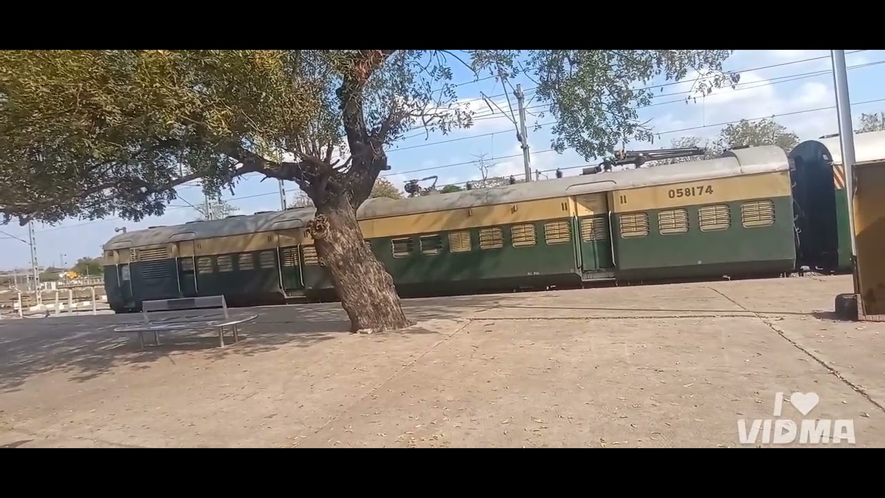 TRAIN JOURNEY VLOG FROM TRICHY JN TO UTHTHAMARKOVIL RLY STATION 