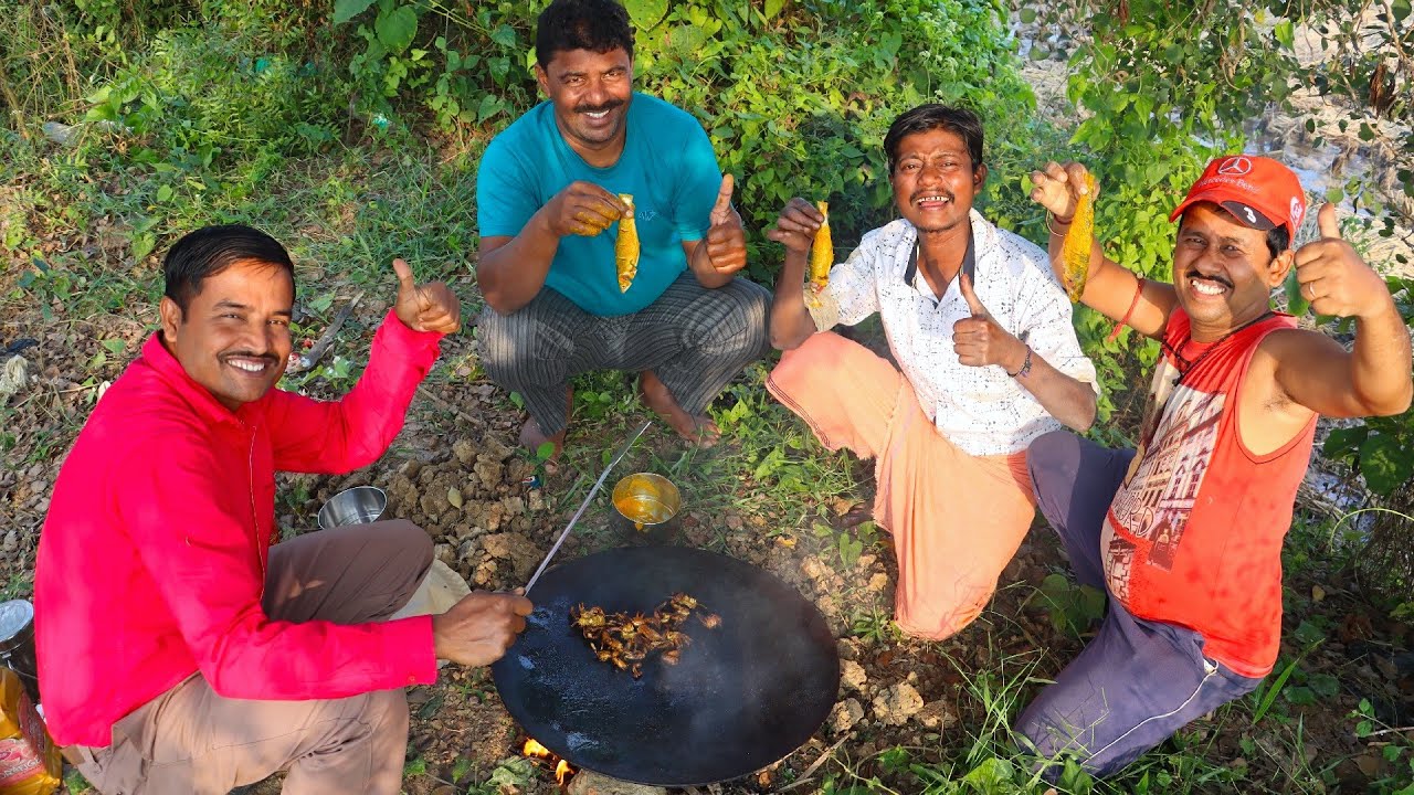 পুকুরপাড়ে পিকনিক 😀 | Fishing and cooking | chandan catching crab | our rural village lifestyle