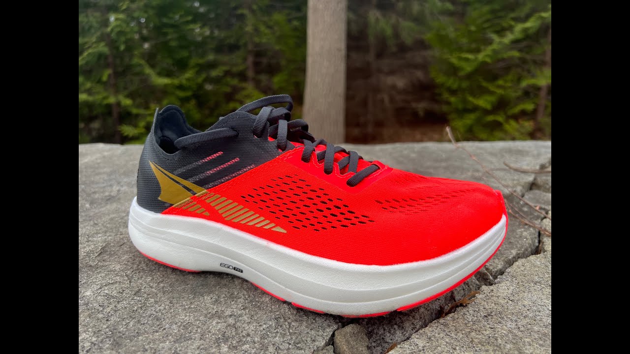 Altra Vanish Carbon Initial Video Review: Flexible Carbon, Zero Drop, Supercritical Foam Super Shoe