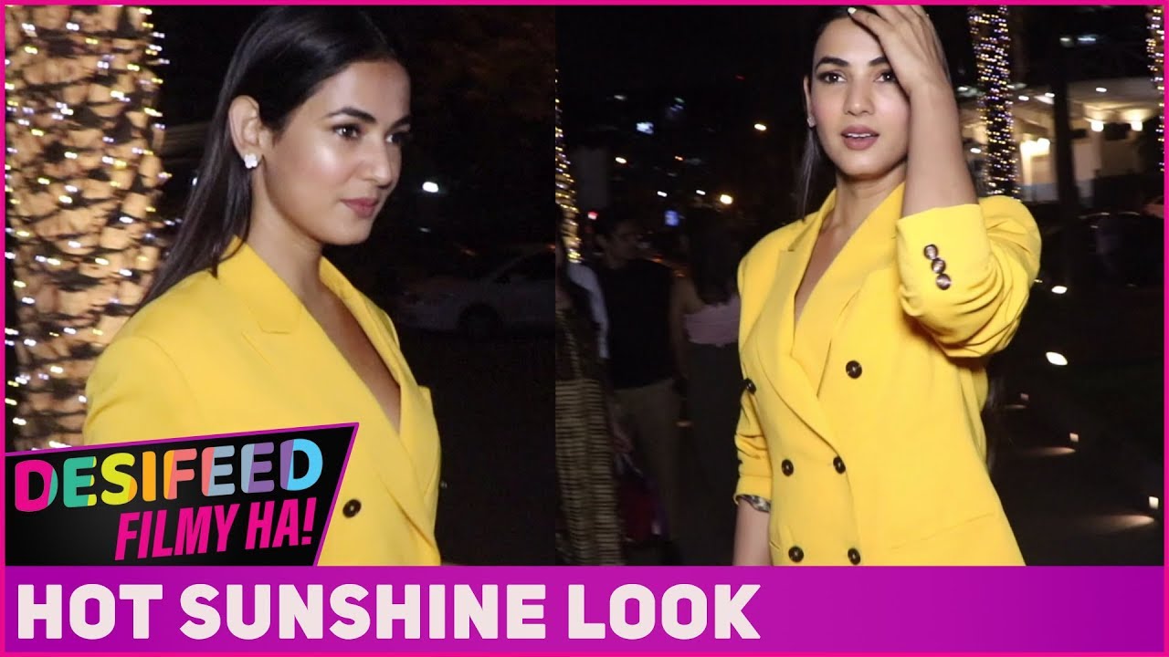 Sonal Chauhan Snapped In Hot Avtaar At Yauatcha | Check Out Here