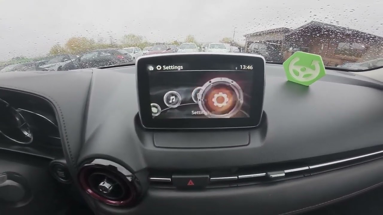 Comment régler l'avertisseur de sortie de voie sur Mazda CX‑3 (2015‑2022)