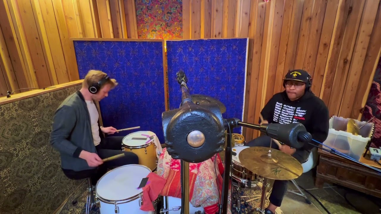 terencefclark + Ted Poor for Kate Thornbury new single “Napkins”