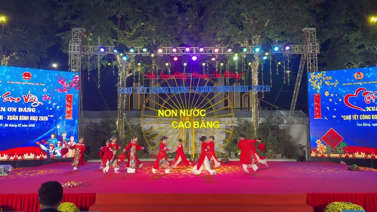 Múa Tết nhà mình mix tiếng trống khai xuân lớp 5-6tuổi
