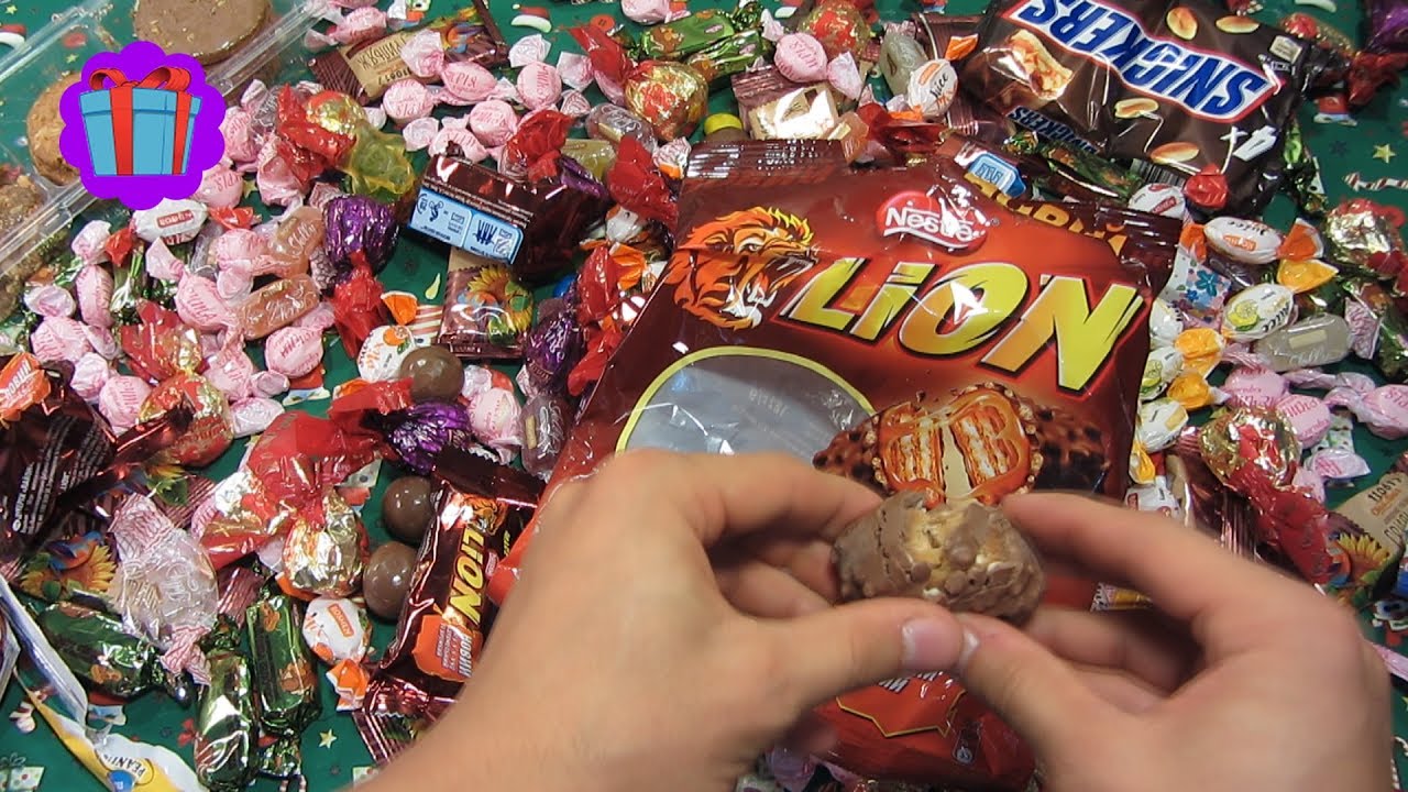 New Best A lot Of Candy Video for Kids | Fun CandyMan Playing With Sweets 2017 Surprise Eggs