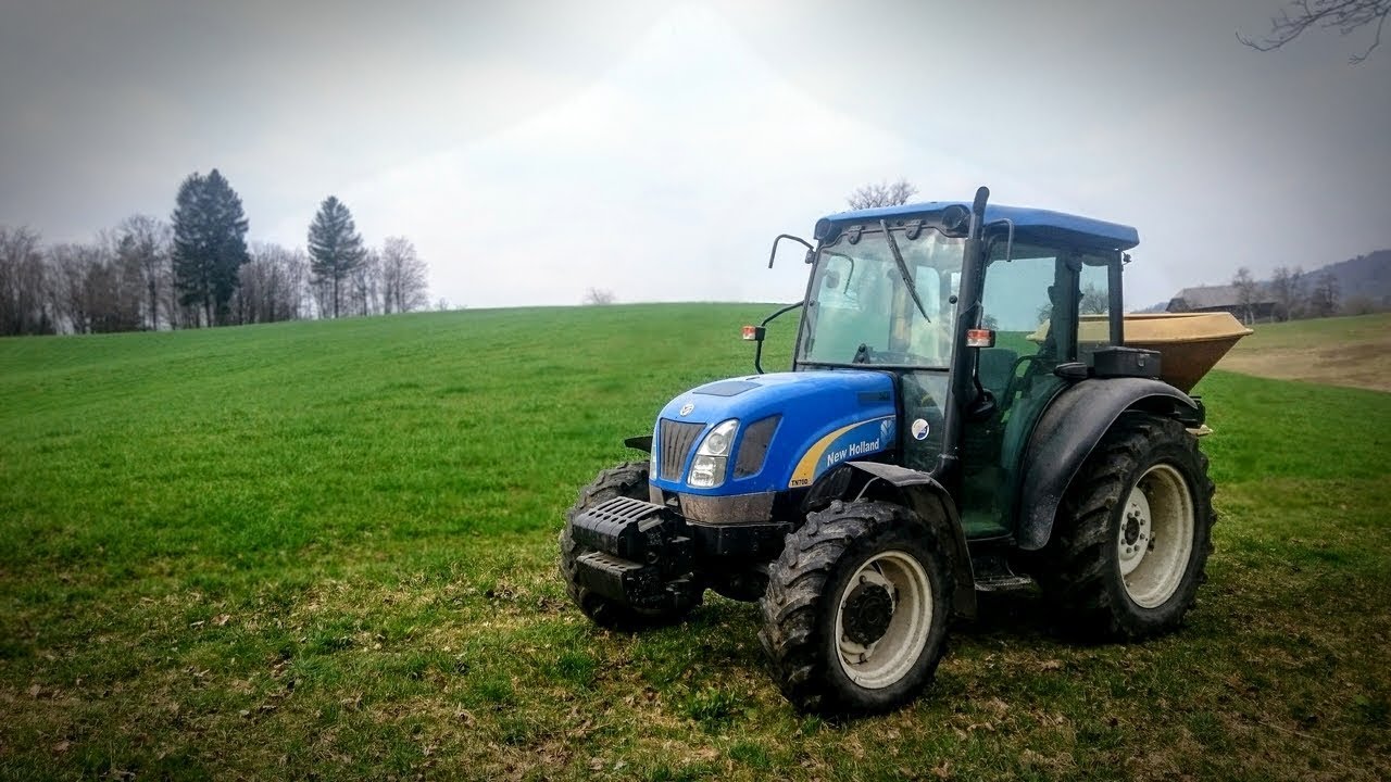 Fertilizing grass fields