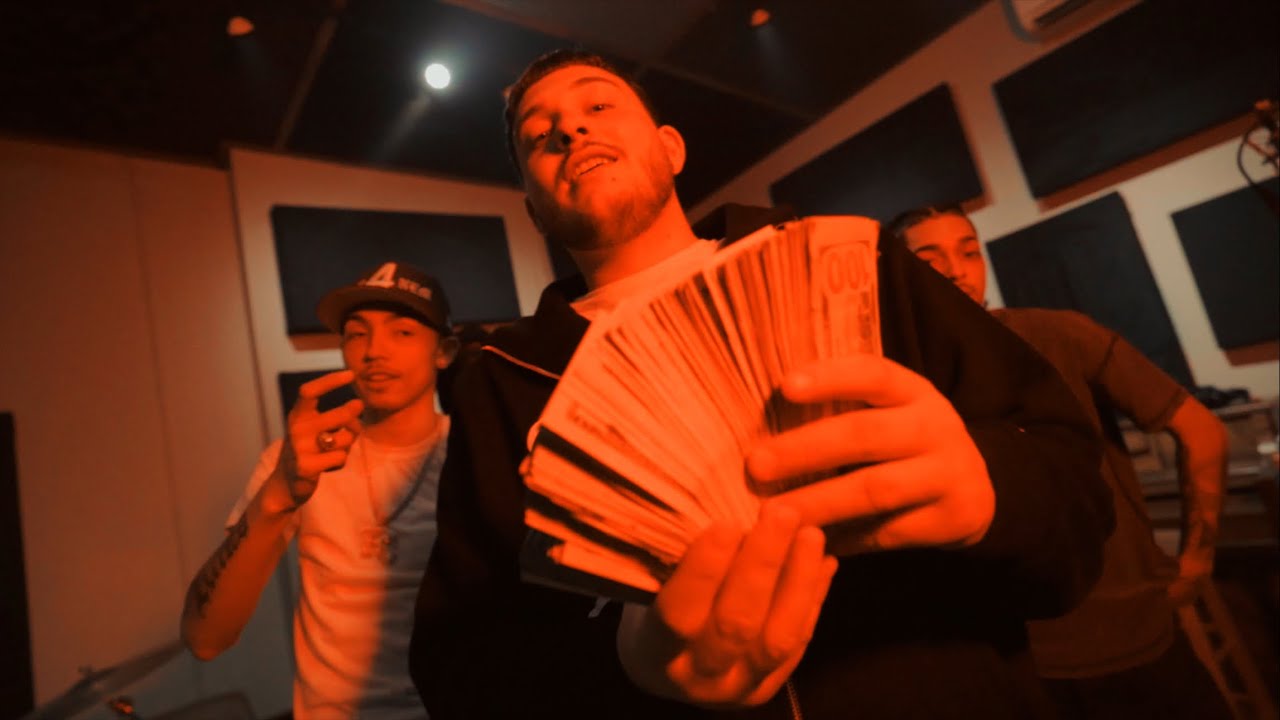 SMILES “HEAD TAPS” (OFFICIAL VIDEO) 🎥 @EA_4K_FILMS