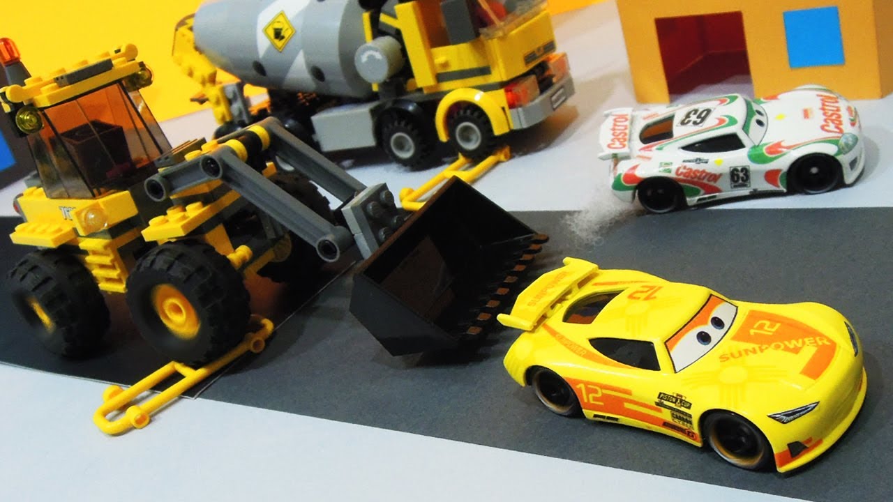 Road Construction! - Cars StopMotion