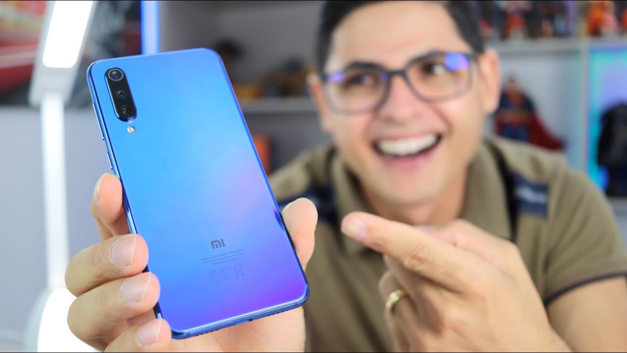 Xiaomi Mi9 SE - PEQUENINO, LINDO E POTENTE! Unboxing e Impressões