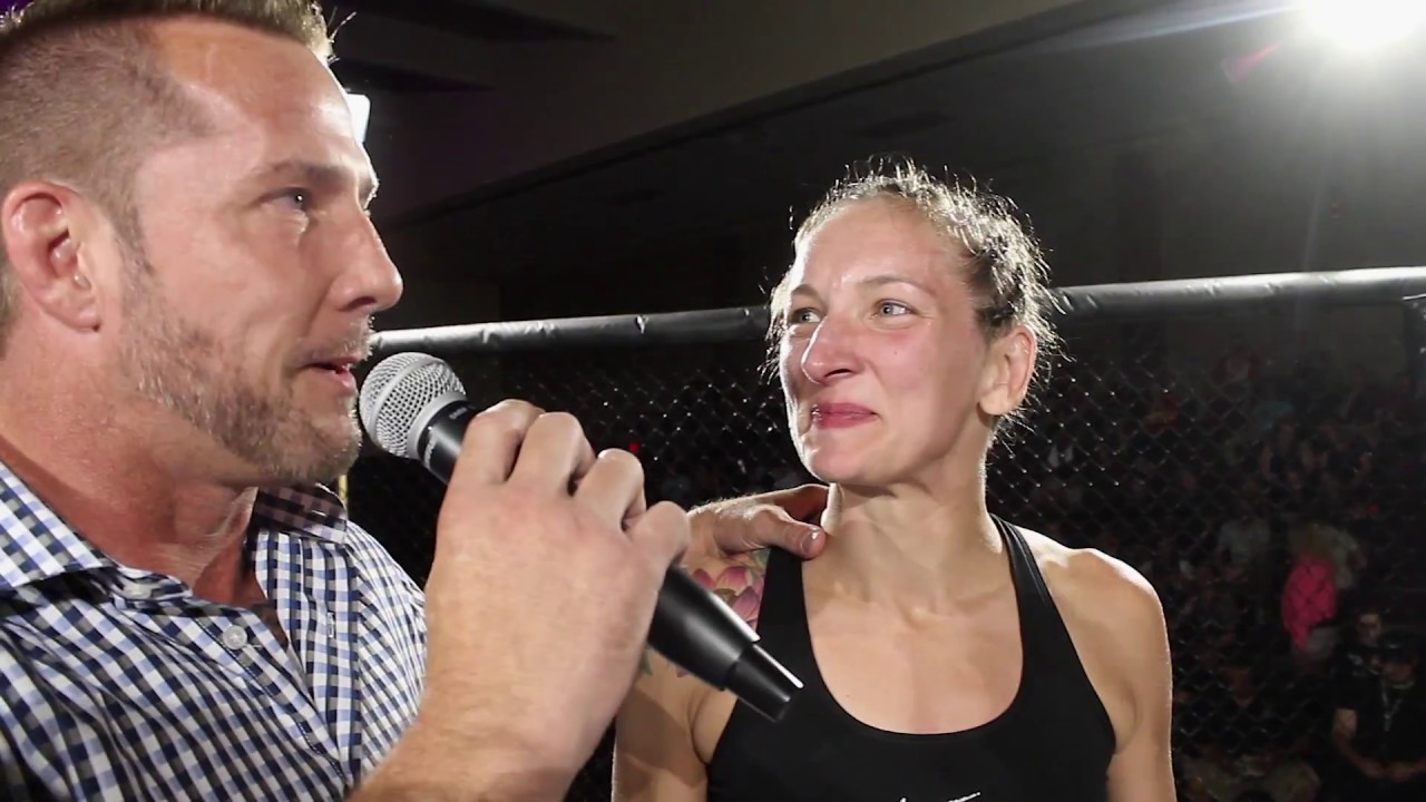 Kerri Kenneson vs Valerie Aspaas