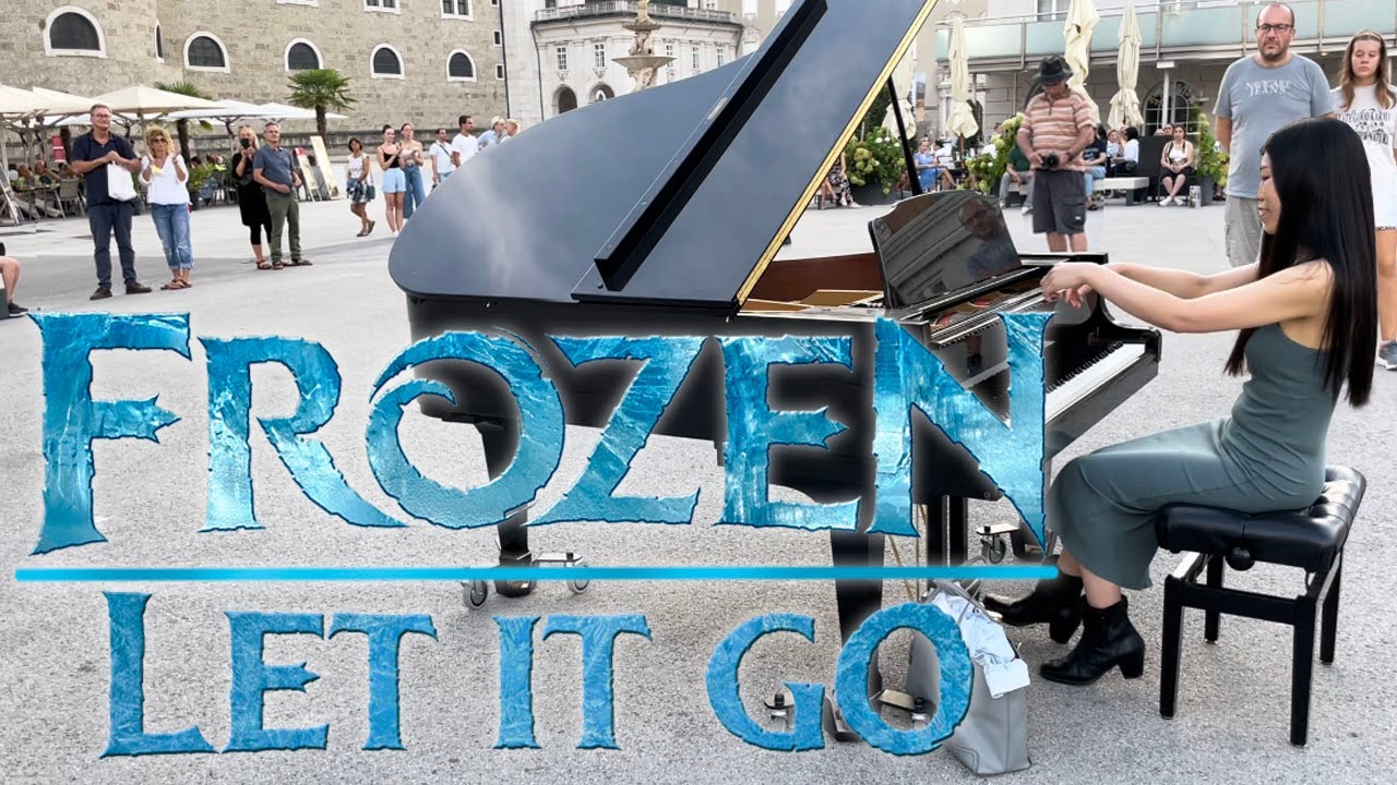 Frozen - Let It Go | Disney piano music | Public Piano | YUKI PIANO