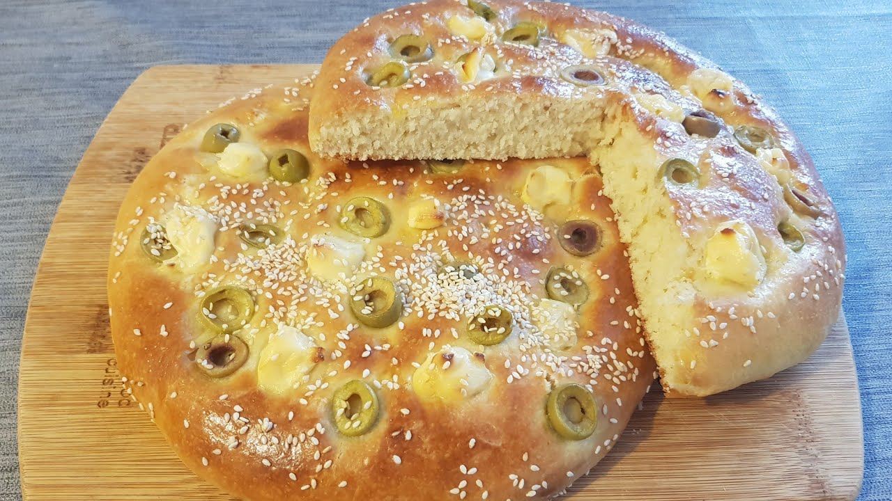 Recette de PAIN aux olives et fromage sans pétrissage