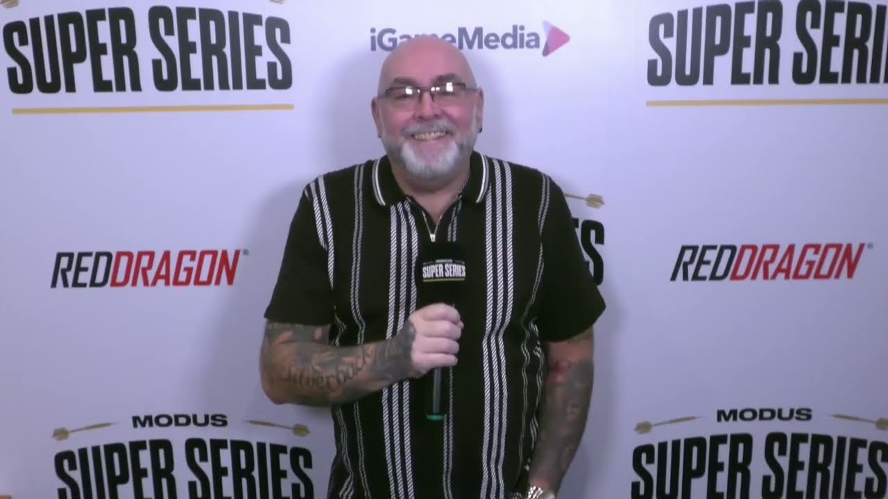 O'Shea and Fitton play Mr & Mrs