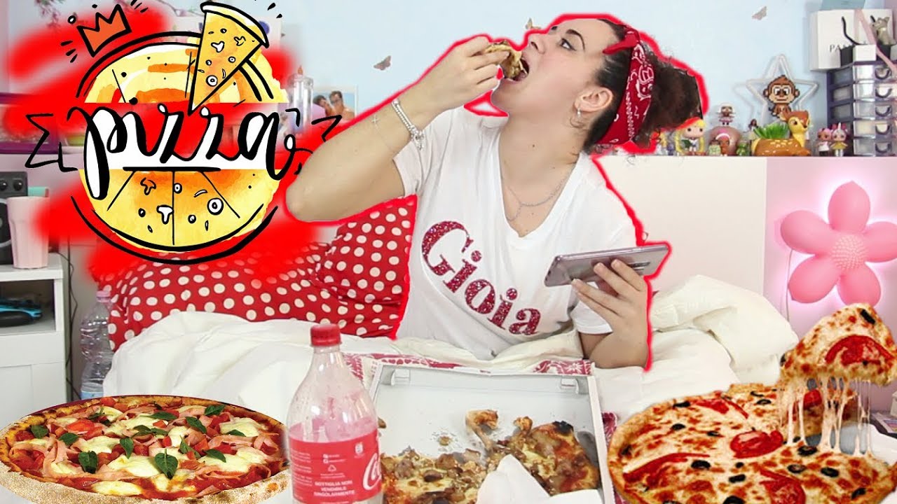Mukbang PIZZA a LETTO - FACCIO TIKTOK E CHALLENGE