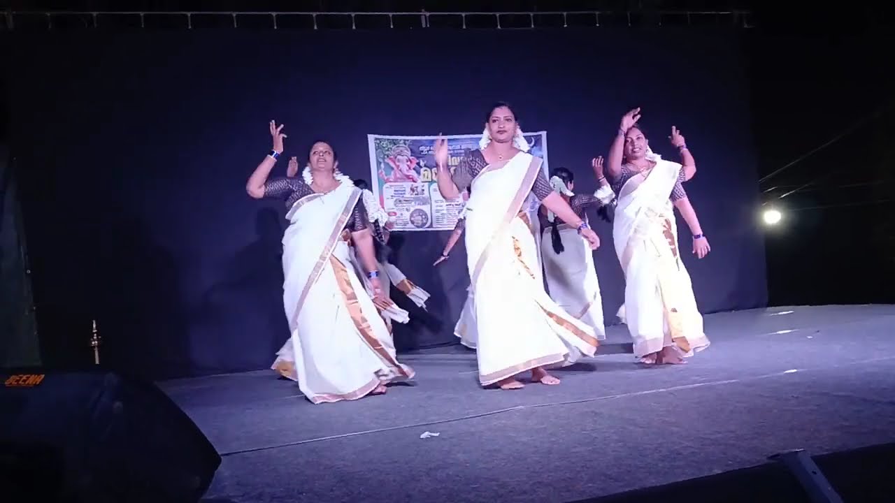 നിട്ടൂർ ശ്രീരാമനാൽ കീഴിൽ ഗണപതി ക്ഷേത്രത്തിൽ ശിവരാത്രി ആഘോഷത്തിൽ സർഗം കല കൂട്ടായ്മയുടെ തിരുവാതിര 
