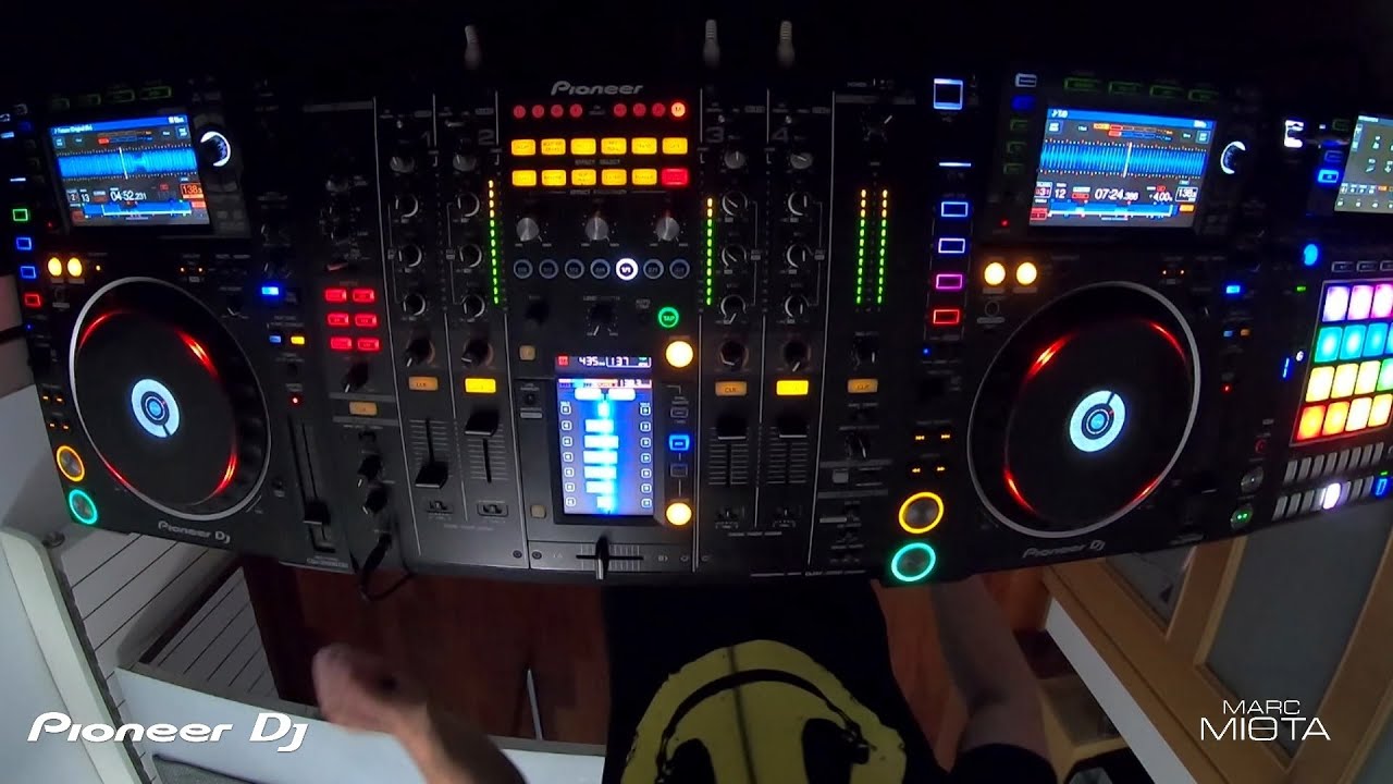Acid Techno live set 2021. Reinier Zonneveld, Ben Klock, Chris Liebing, Nina Kraviz and more