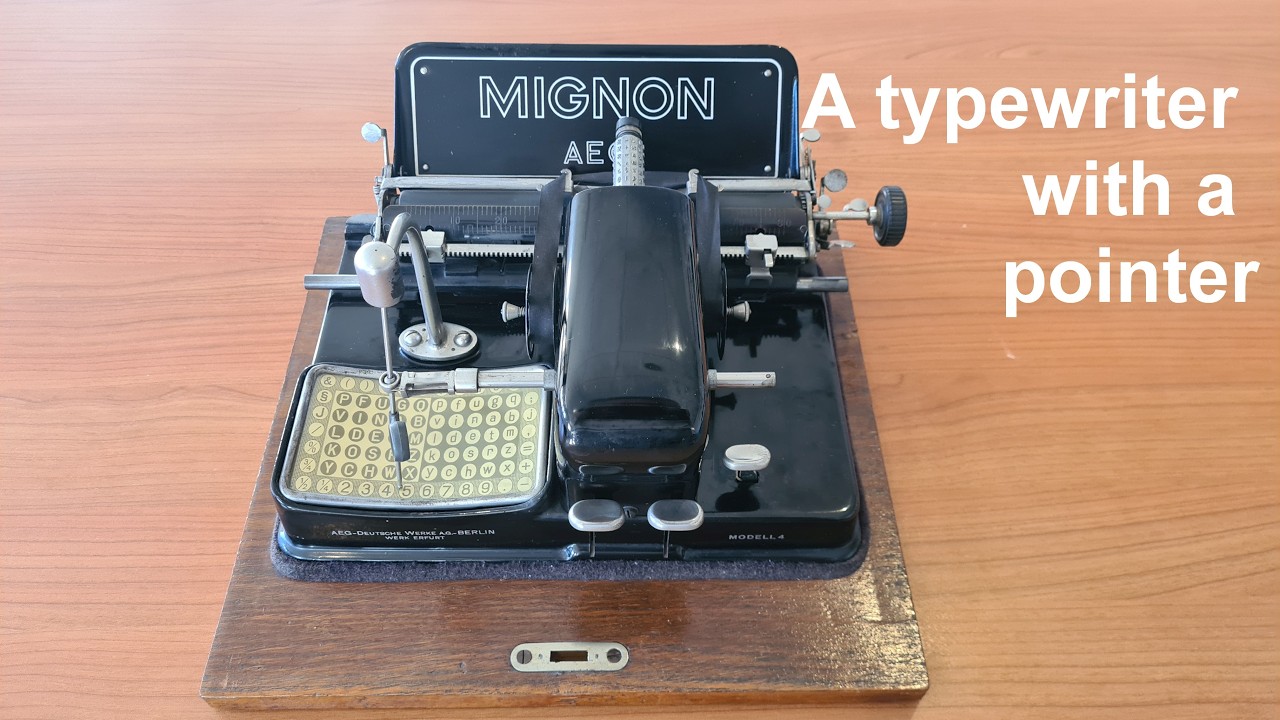 Старая пишущая машинка Mignon Model 4 - AEG (1925 г.)