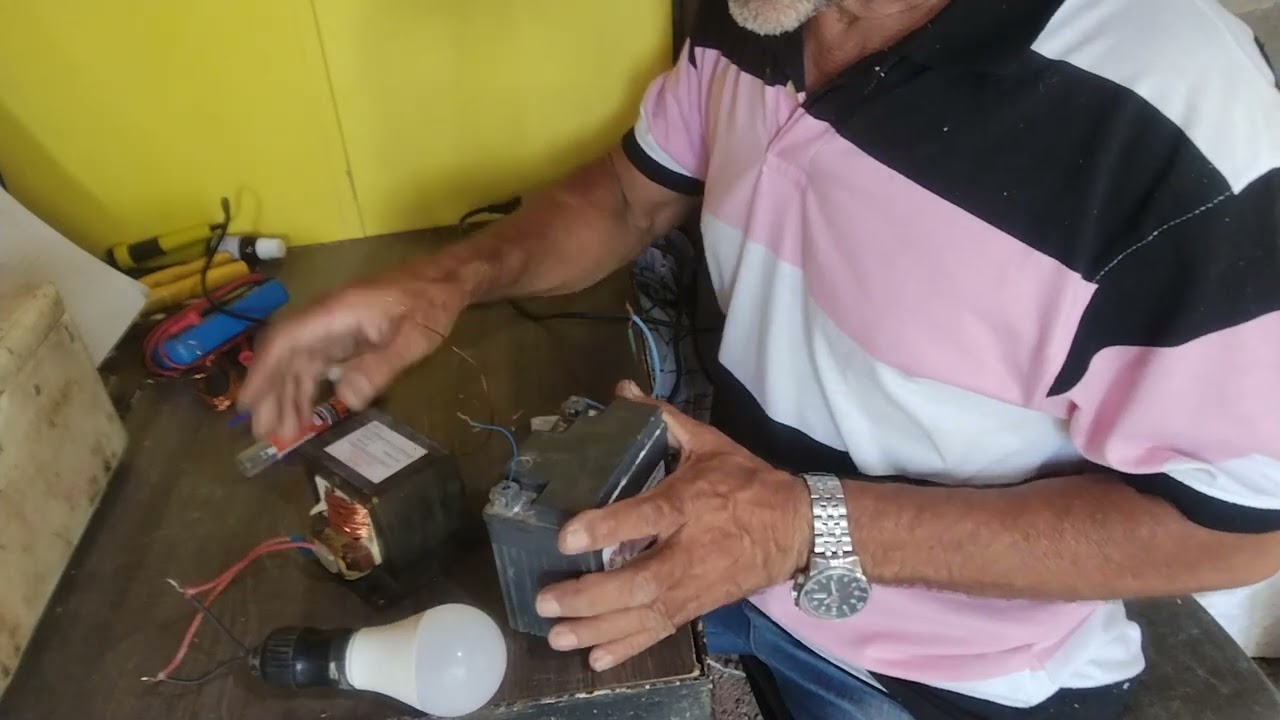 inversor com transformador de microondas