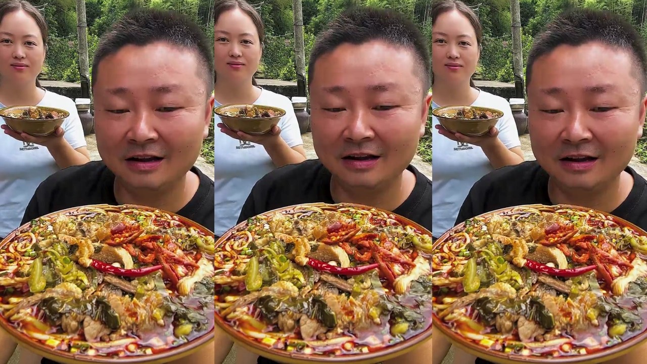 Eating With Axing Satisfying Spicy Noodles With Meat Home Cooking Food Eating Show