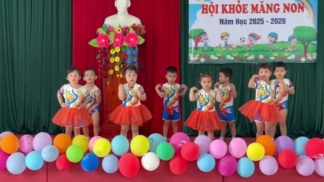 Đồng diễn Nhà mình rất vui   MG 3 4t Trí Nguyên