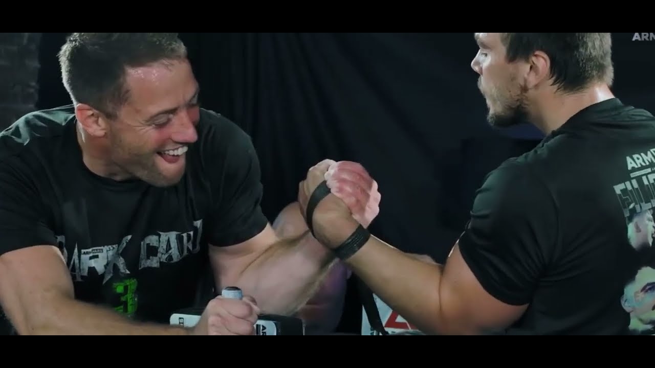 Filip Hritz vs Frode Haugland (left) ARMWARS