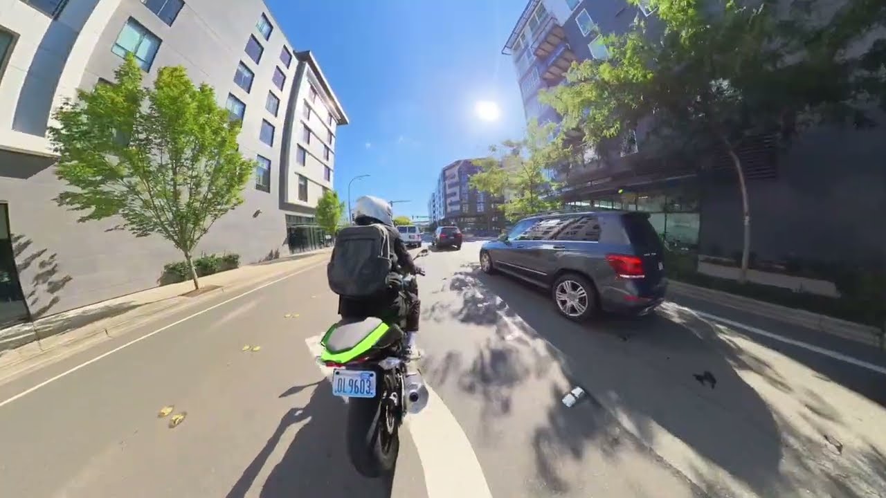 Ninja 400 - come ride with me through the city