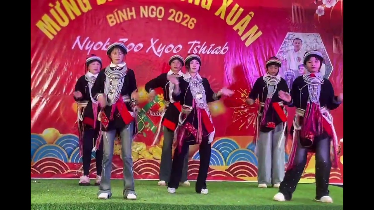  Múa Tiếng Kèn Mùa Ban Nở Nhóm múa ban đêm múa như đi đánh giặc🤣