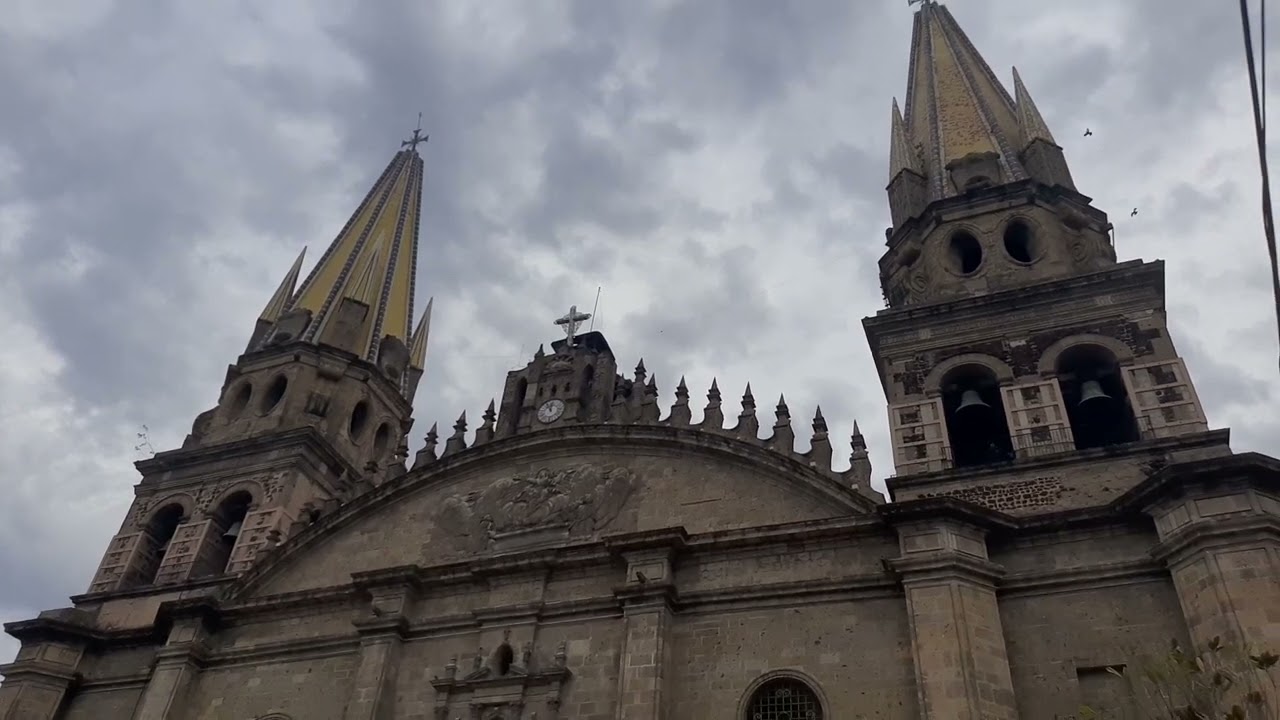 Repique a nivel de piso en catedral de guadalajara