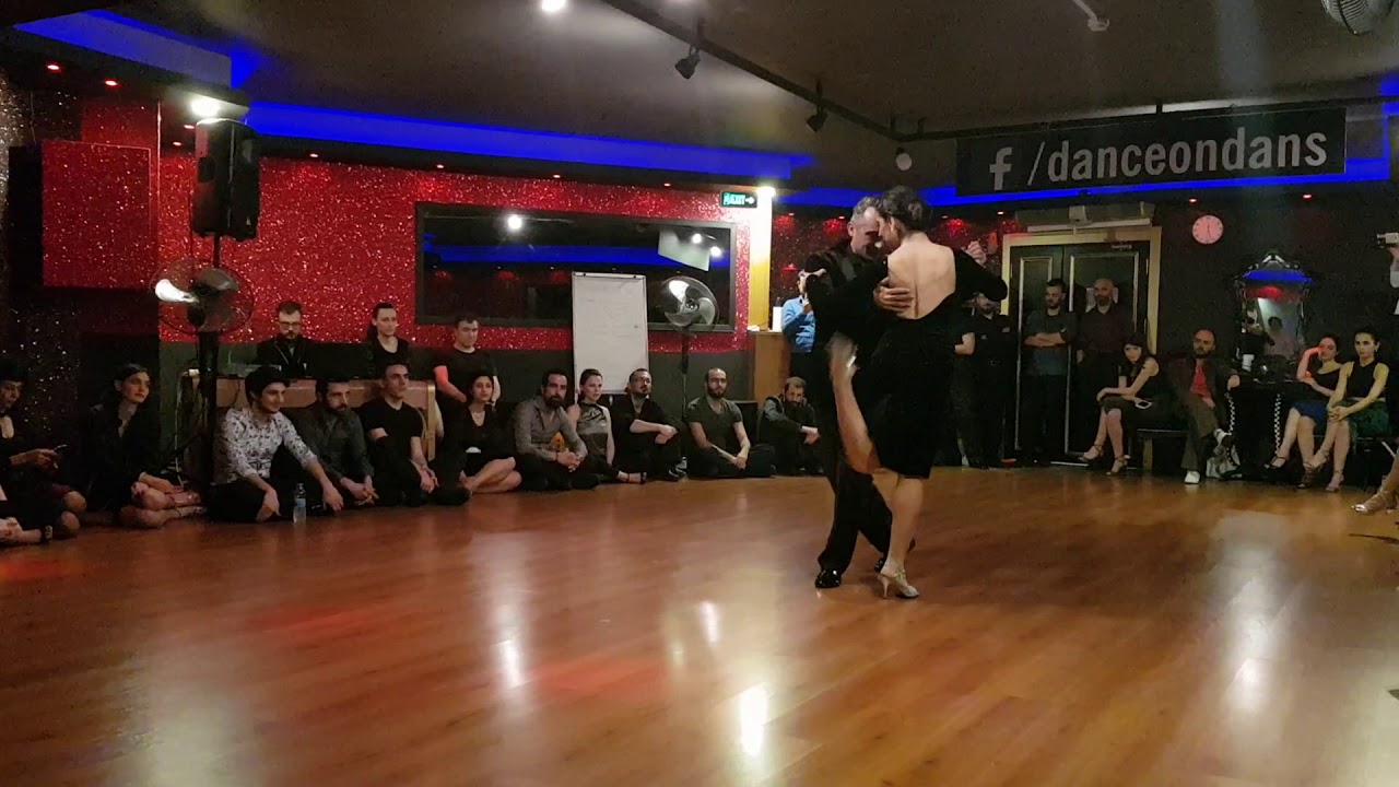 Melike Karadagli & Tolga Sahin Orquesta El Arranque