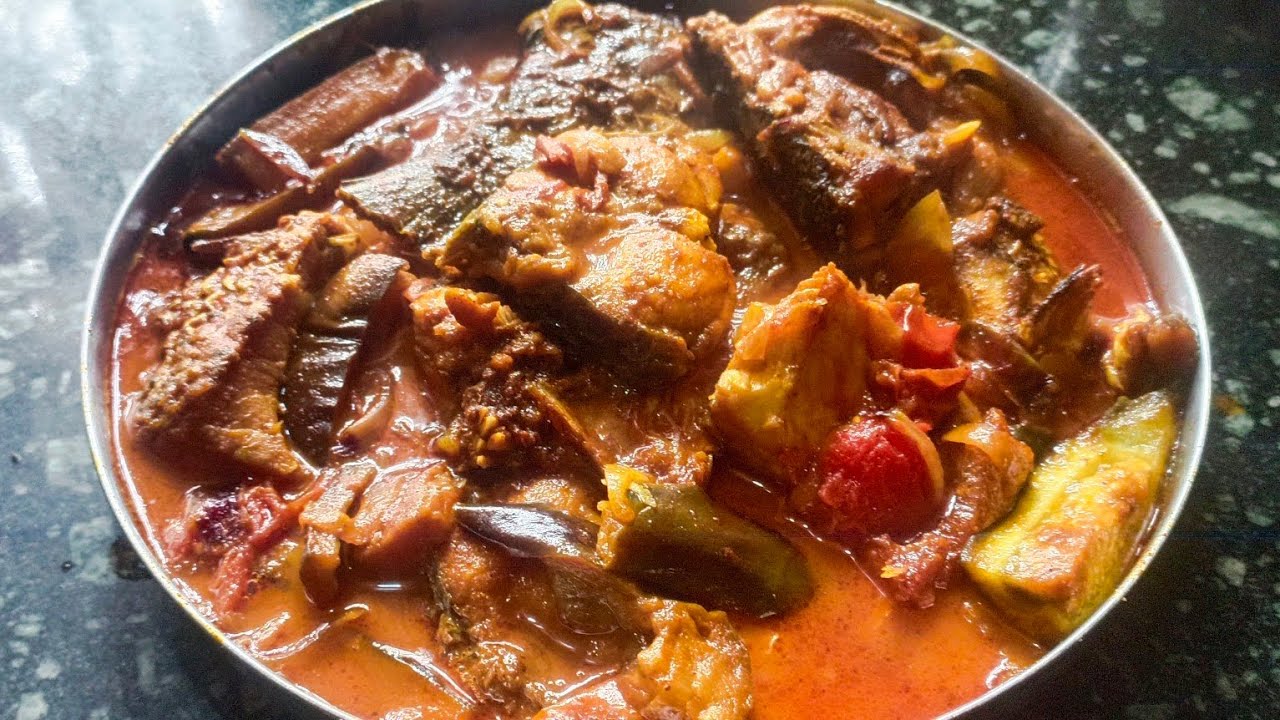 বেগুন দিয়ে রুই মাছের ঝোল । In The Kitchen 
