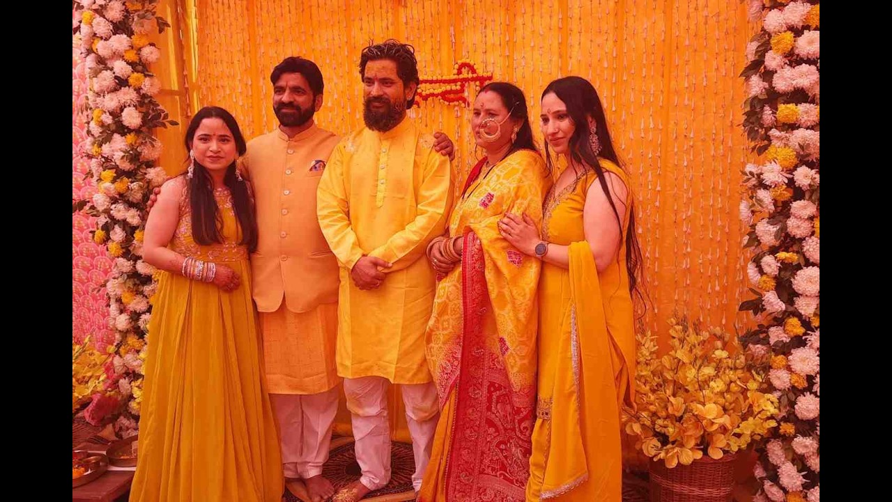 दूल्हे का मांगलिक स्नान -भावुक फरमाइश – हमारी शादी में भी आप ही मंगल गीत गाइए#PAHADI REETA BHANDARI