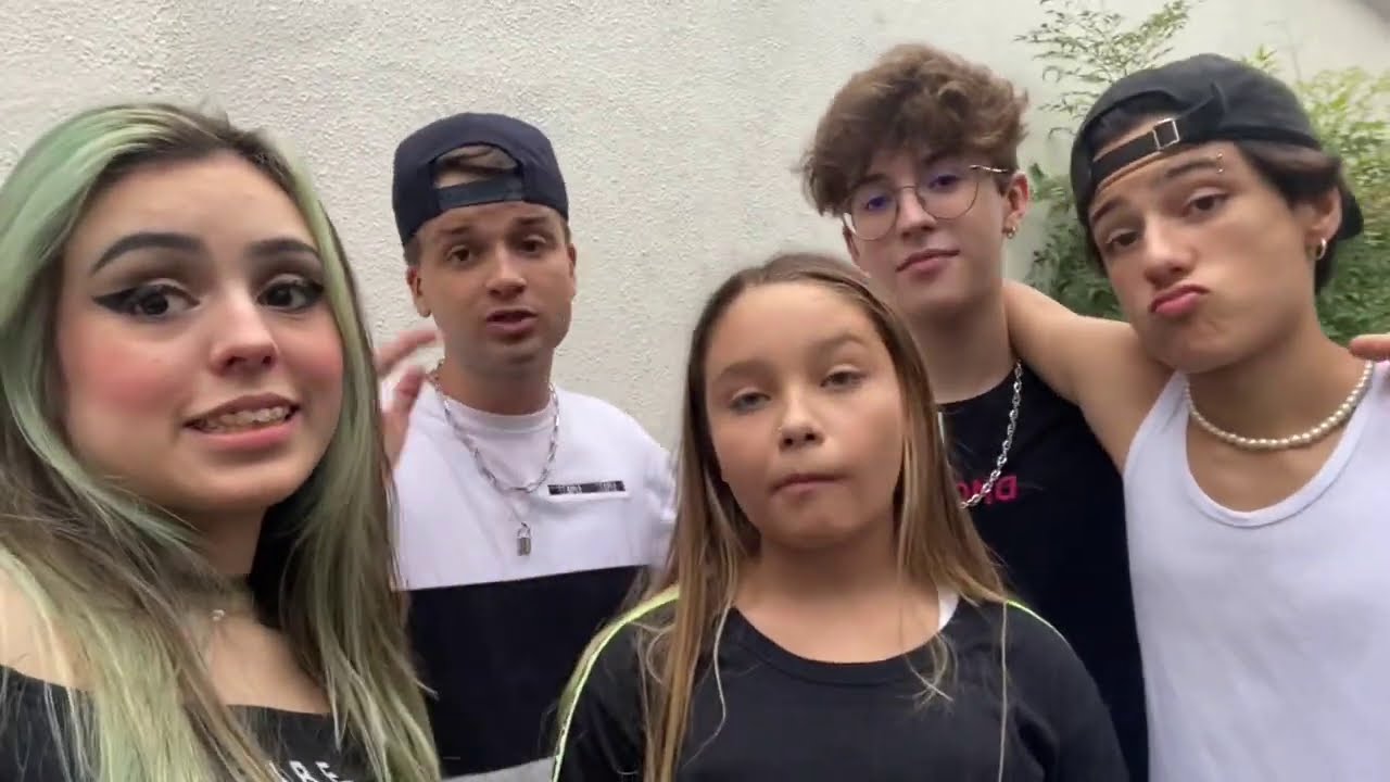 Dei em cima do titi a mel surtou